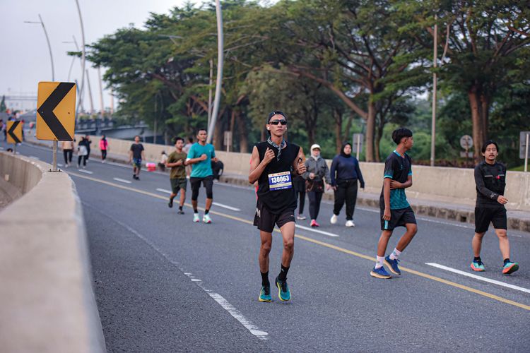 Race photo from NOTARACE 2025