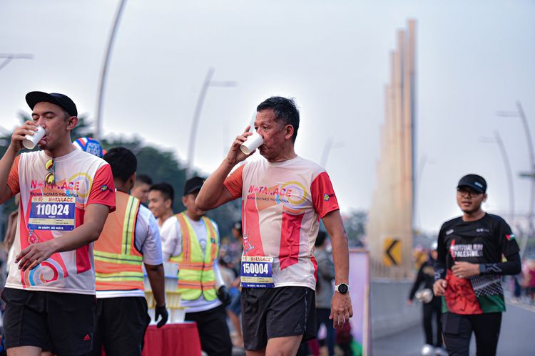Race photo from NOTARACE 2025
