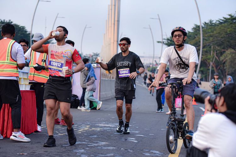 Race photo from NOTARACE 2025