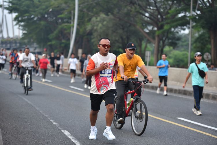 Race photo from NOTARACE 2025