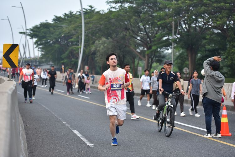Race photo from NOTARACE 2025