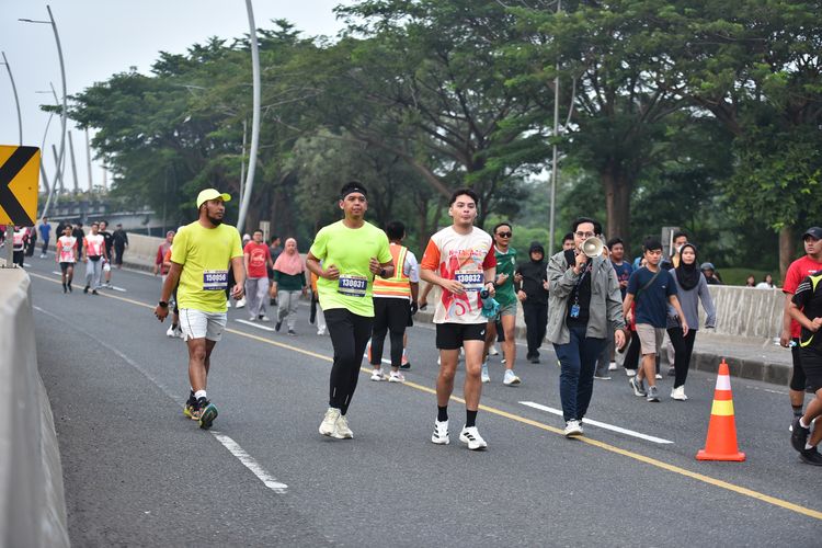 Race photo from NOTARACE 2025