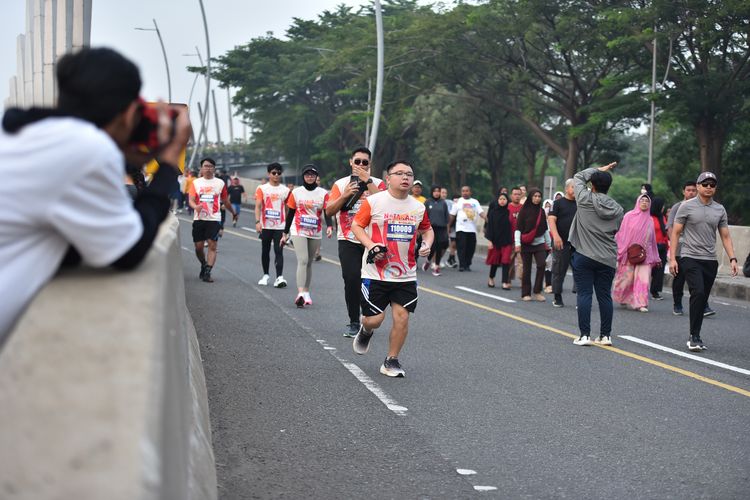 Race photo from NOTARACE 2025