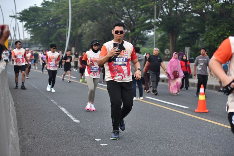 Race photo from NOTARACE 2025