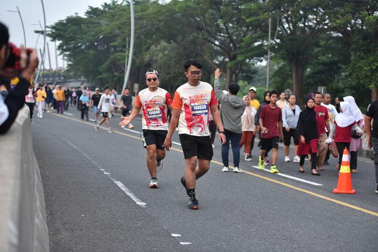Race photo from NOTARACE 2025