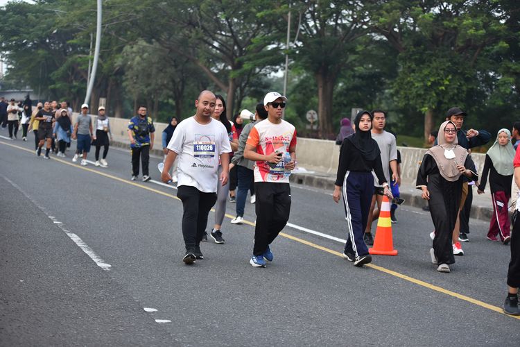 Race photo from NOTARACE 2025