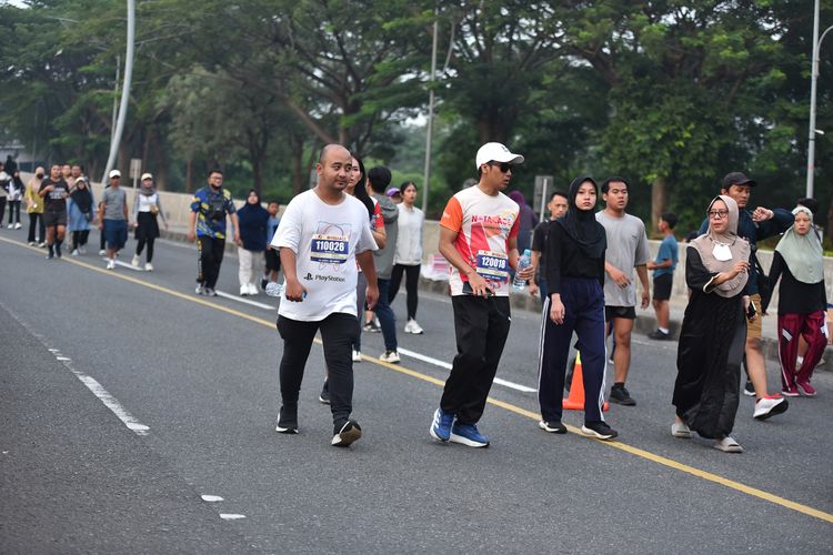 Race photo from NOTARACE 2025