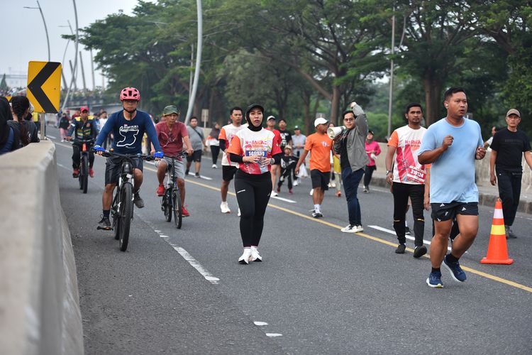 Race photo from NOTARACE 2025