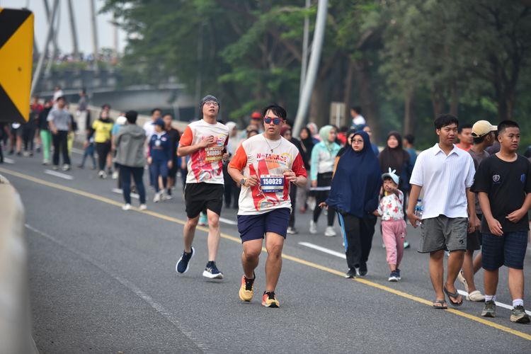 Race photo from NOTARACE 2025