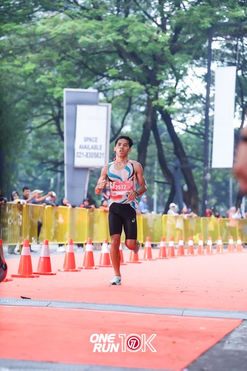 Race photo from ONE RUN 10K 2025