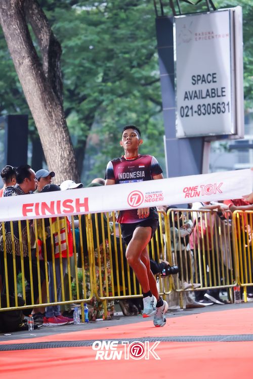 Race photo from ONE RUN 10K 2025