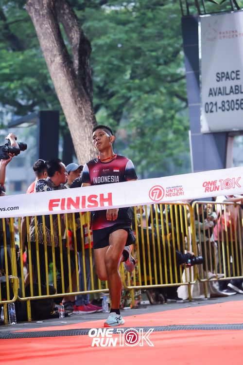 Race photo from ONE RUN 10K 2025
