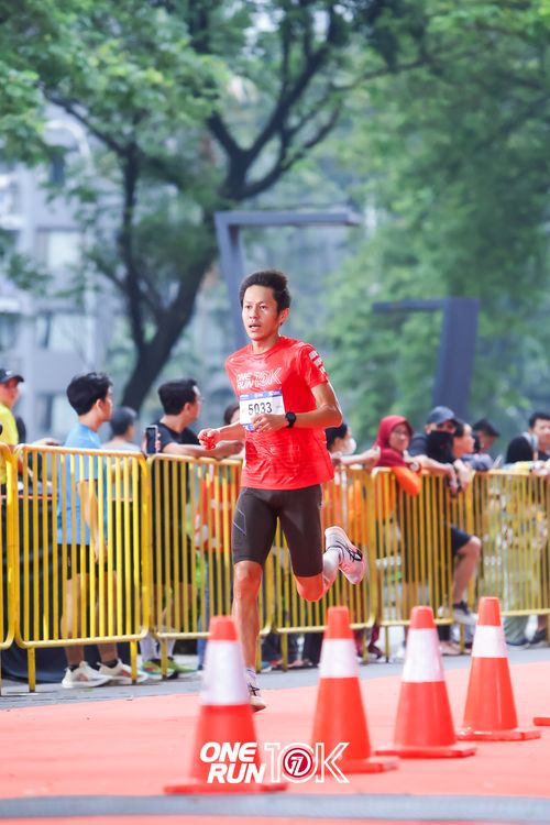 Race photo from ONE RUN 10K 2025