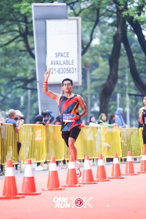 Race photo from ONE RUN 10K 2025