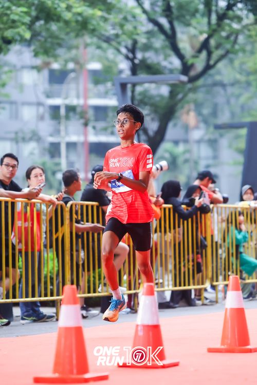Race photo from ONE RUN 10K 2025