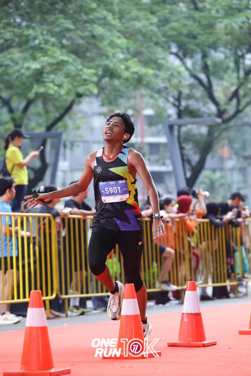 Race photo from ONE RUN 10K 2025