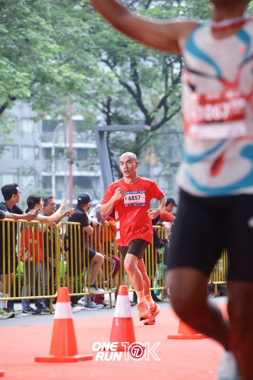 Race photo from ONE RUN 10K 2025