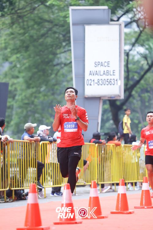 Race photo from ONE RUN 10K 2025