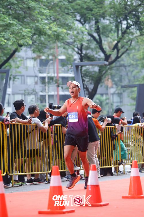Race photo from ONE RUN 10K 2025