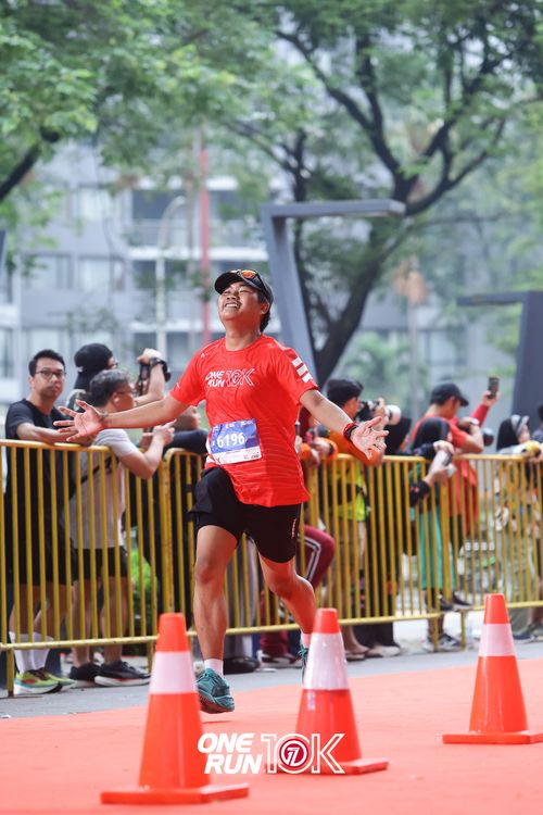 Race photo from ONE RUN 10K 2025