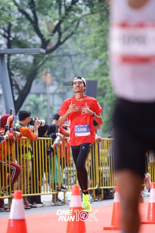 Race photo from ONE RUN 10K 2025