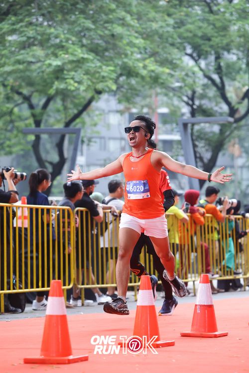 Race photo from ONE RUN 10K 2025