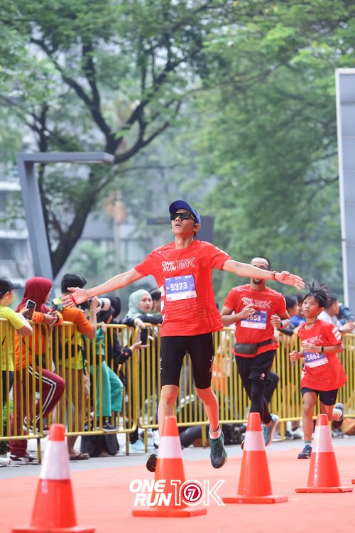 Race photo from ONE RUN 10K 2025