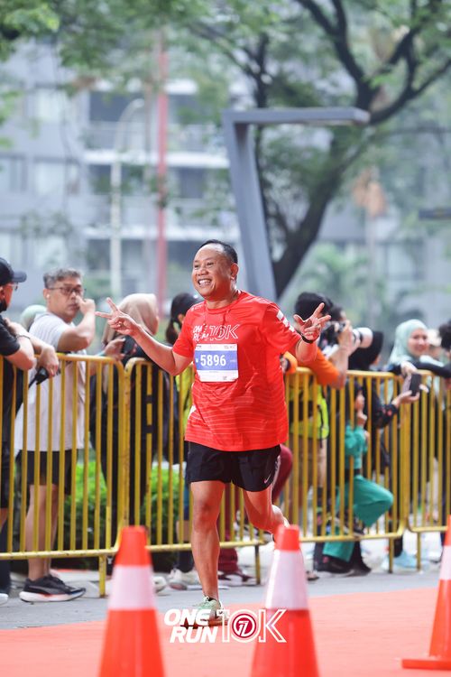 Race photo from ONE RUN 10K 2025