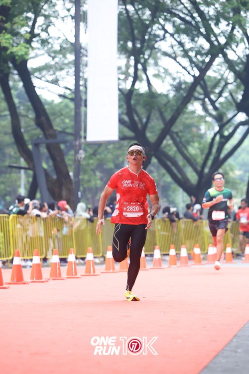 Race photo from ONE RUN 10K 2025