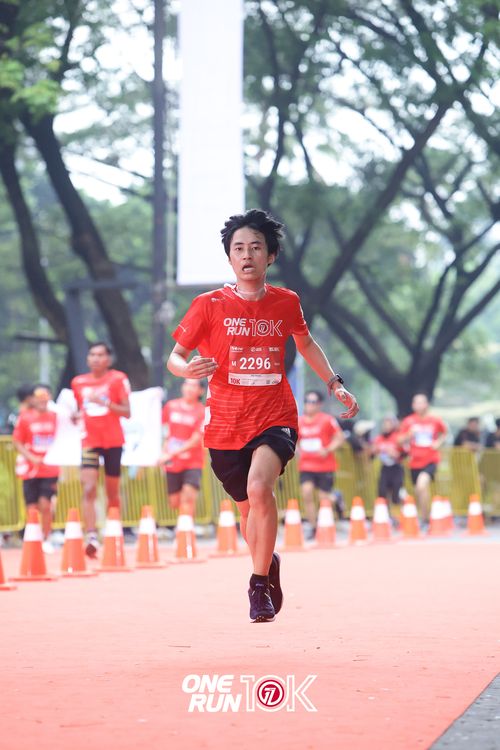 Race photo from ONE RUN 10K 2025