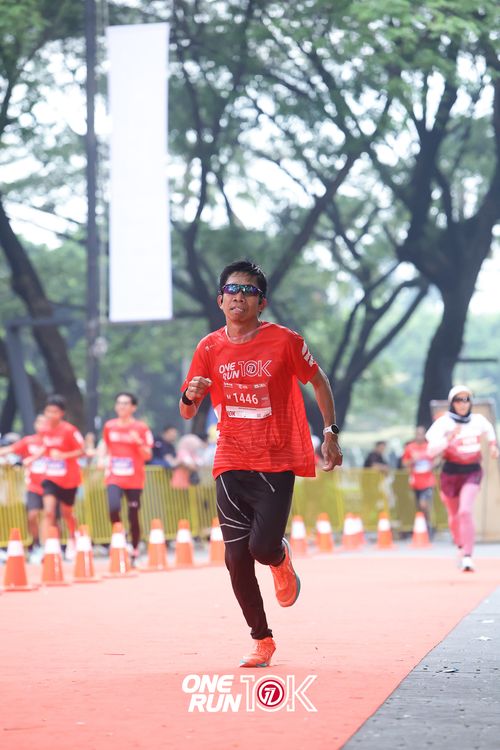 Race photo from ONE RUN 10K 2025