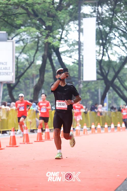 Race photo from ONE RUN 10K 2025