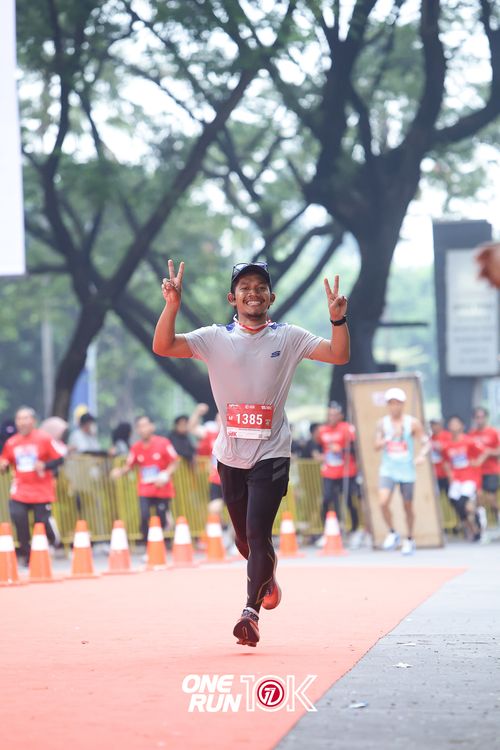 Race photo from ONE RUN 10K 2025