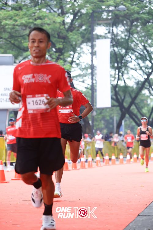 Race photo from ONE RUN 10K 2025
