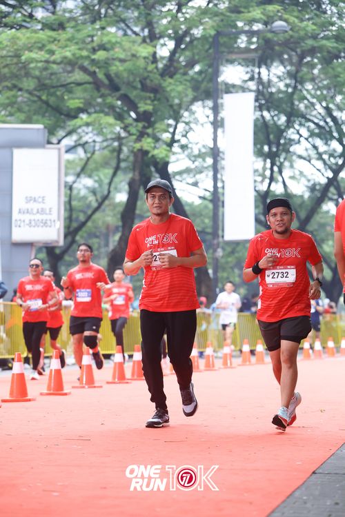Race photo from ONE RUN 10K 2025