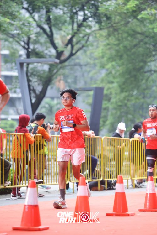 Race photo from ONE RUN 10K 2025
