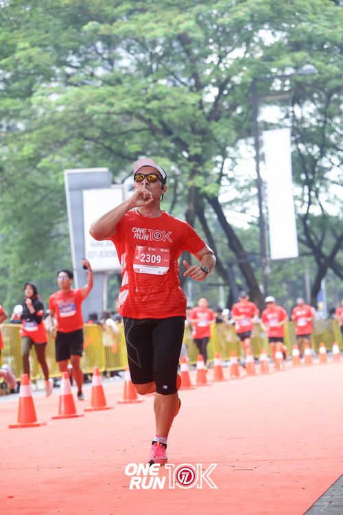 Race photo from ONE RUN 10K 2025