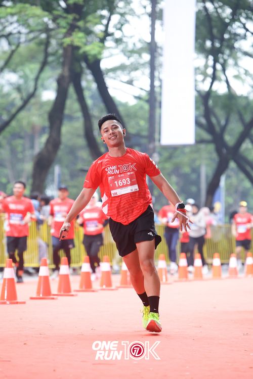 Race photo from ONE RUN 10K 2025