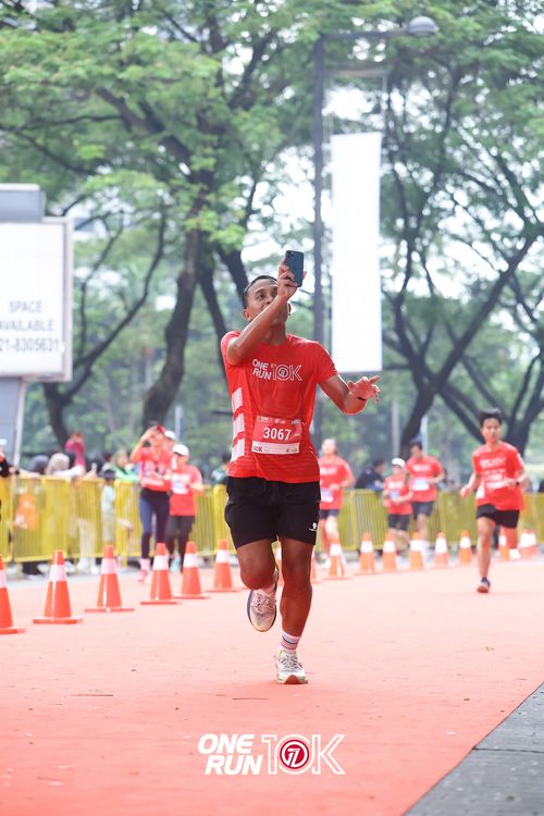 Race photo from ONE RUN 10K 2025