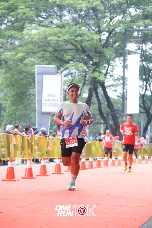 Race photo from ONE RUN 10K 2025
