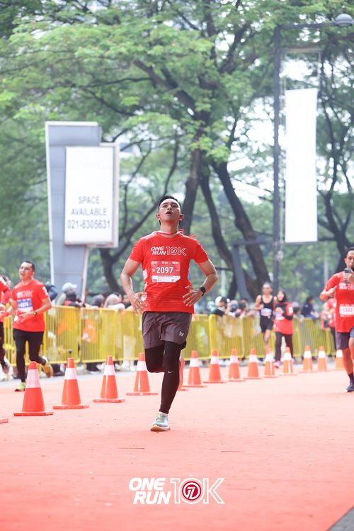 Race photo from ONE RUN 10K 2025