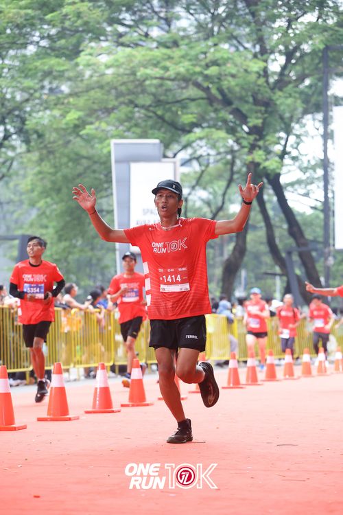 Race photo from ONE RUN 10K 2025