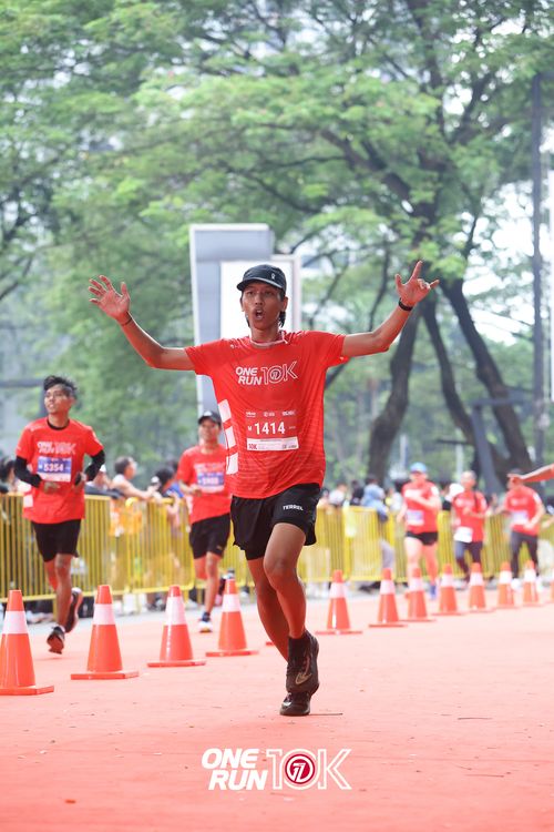 Race photo from ONE RUN 10K 2025