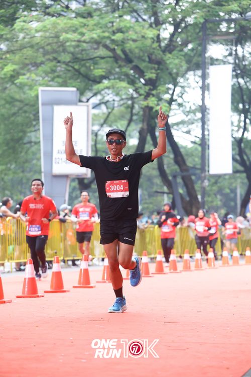 Race photo from ONE RUN 10K 2025