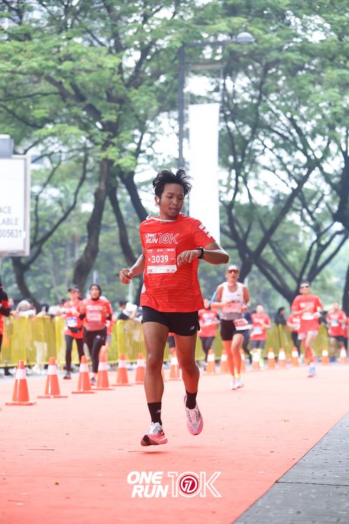 Race photo from ONE RUN 10K 2025