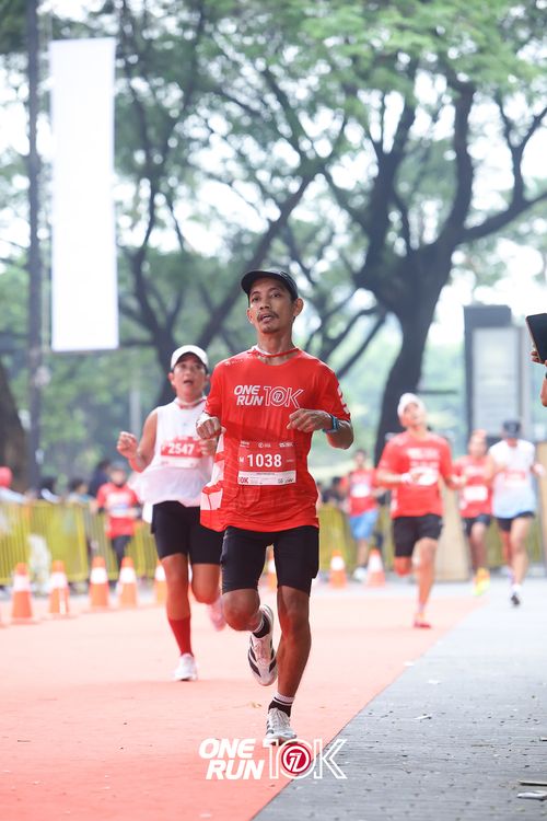 Race photo from ONE RUN 10K 2025