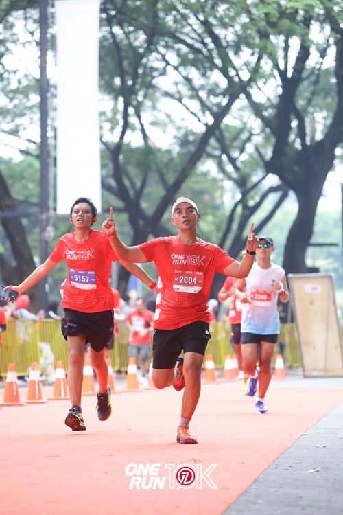Race photo from ONE RUN 10K 2025