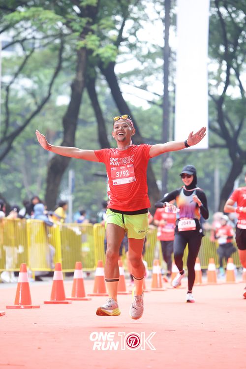 Race photo from ONE RUN 10K 2025