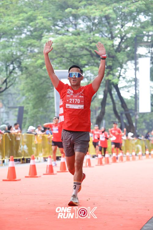 Race photo from ONE RUN 10K 2025