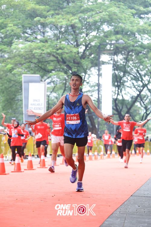 Race photo from ONE RUN 10K 2025